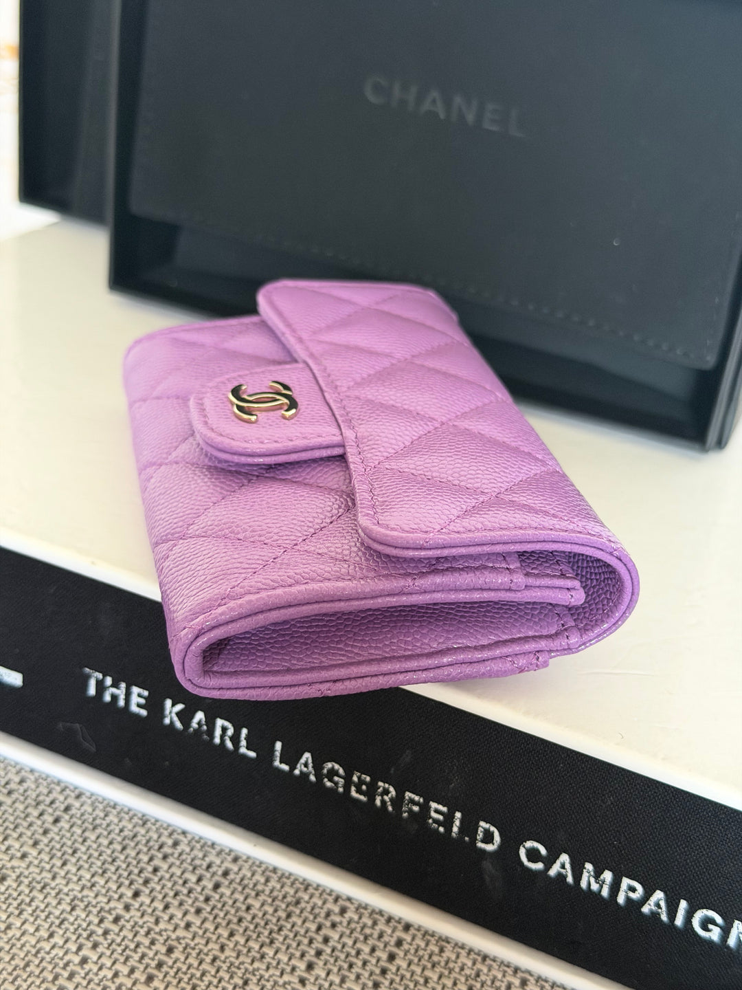 CHANEL series 31 Purple Caviar LGHW Classic Flap Snap Card Holder with Mona Lisa Pocket