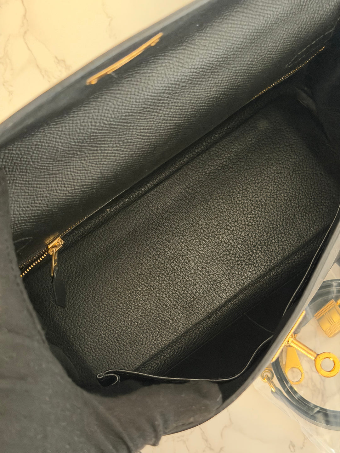 Hermes Noir/Black Epsom Leather GHW Kelly 28 stamp N 2010