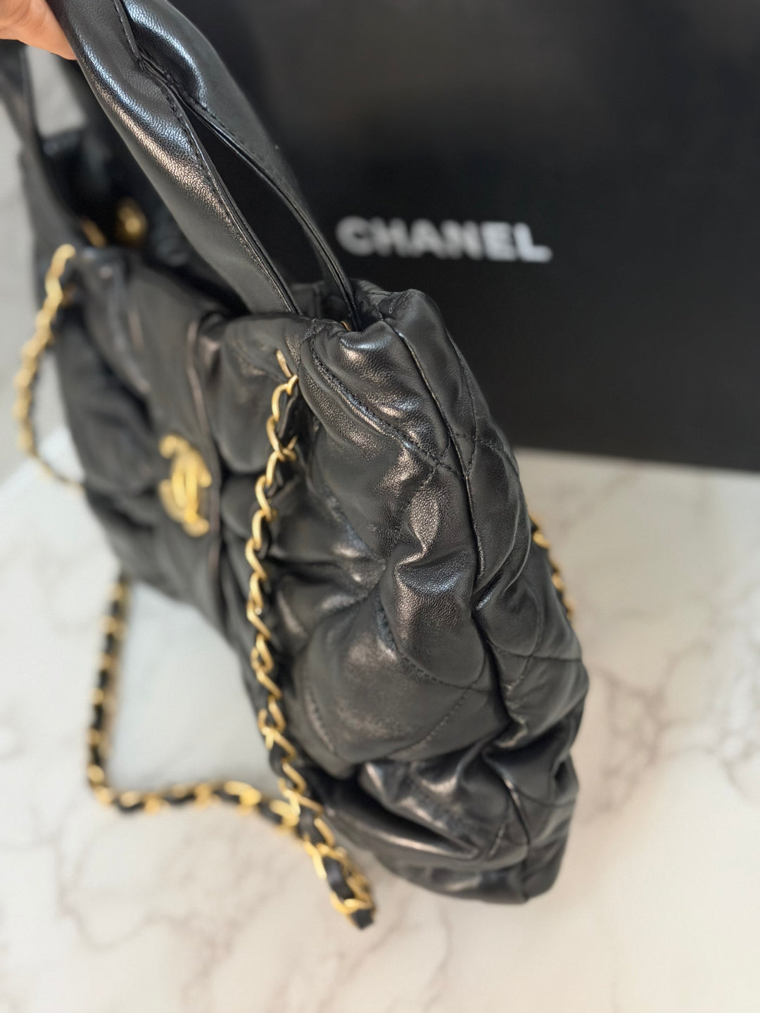CHANEL 25K 2025 Black Leather Aged GHW BOW Bag size Medium