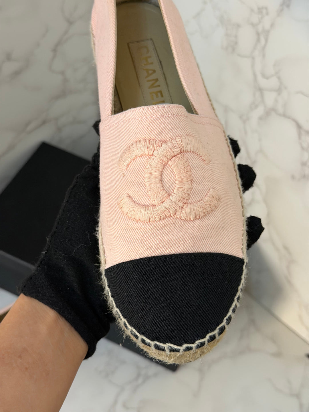 CHANEL Light Peachy Pink/Black Espadrilles Size EU 40