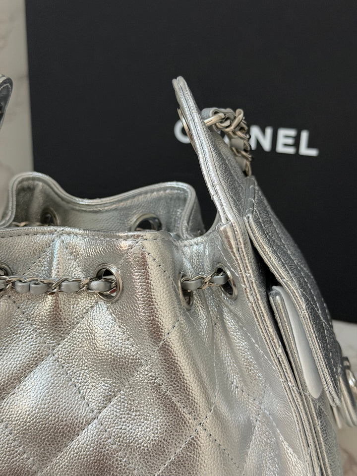 CHANEL 26C Silver Caviar shiny SHW Mini 25 Hobo Bag