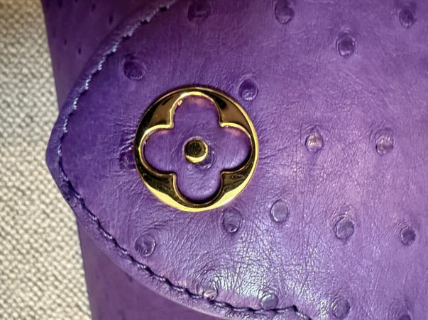 LOUIS VUITTON LV Mini Capucines LGHW Amethyst Ostrich Leather with detachable strap