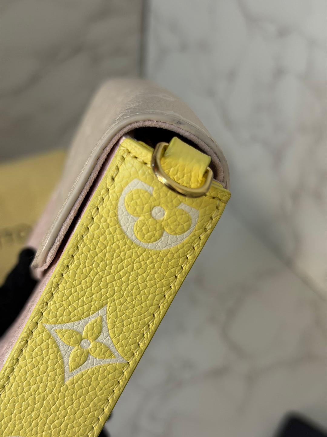 LOUIS VUITTON LV Pochette Felicie 2022 Pink/Beige/Yellow Emprinte Leather