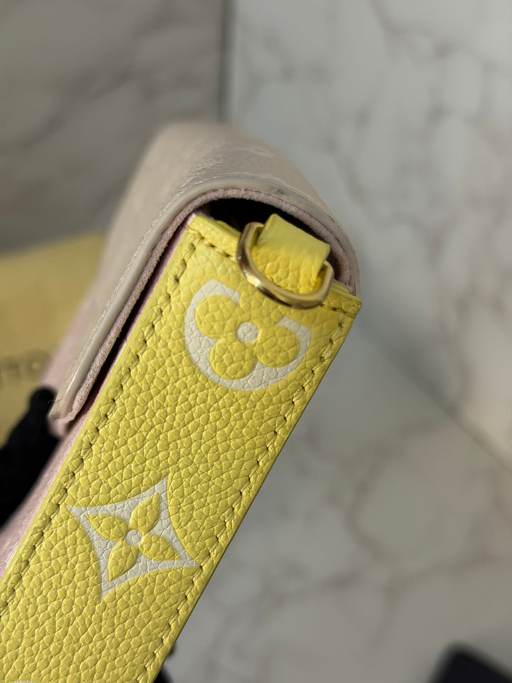 LOUIS VUITTON LV Pochette Felicie 2022 Pink/Beige/Yellow Emprinte Leather