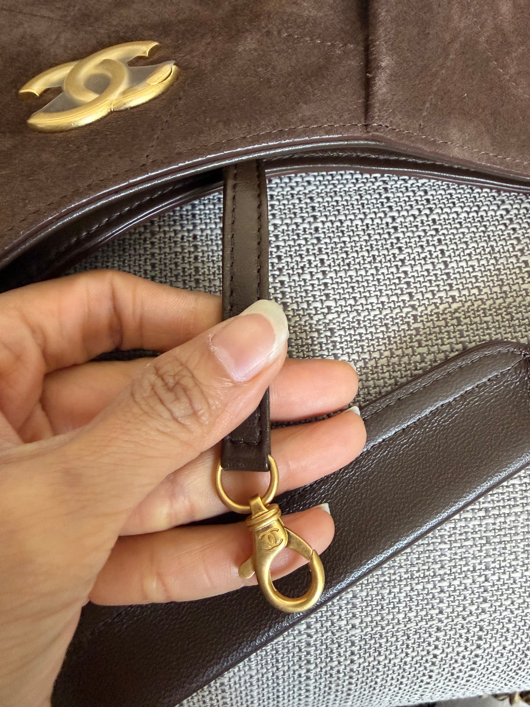 CHANEL 26C Brown Suede Maxi Hobo Bag 2026