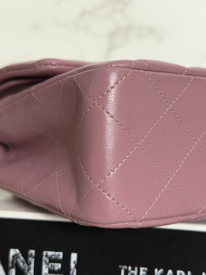 CHANEL series 21 Mauve Pink Purple Lambskin LGHW Medium ML Timeless Classic Double Flap Bag 2015