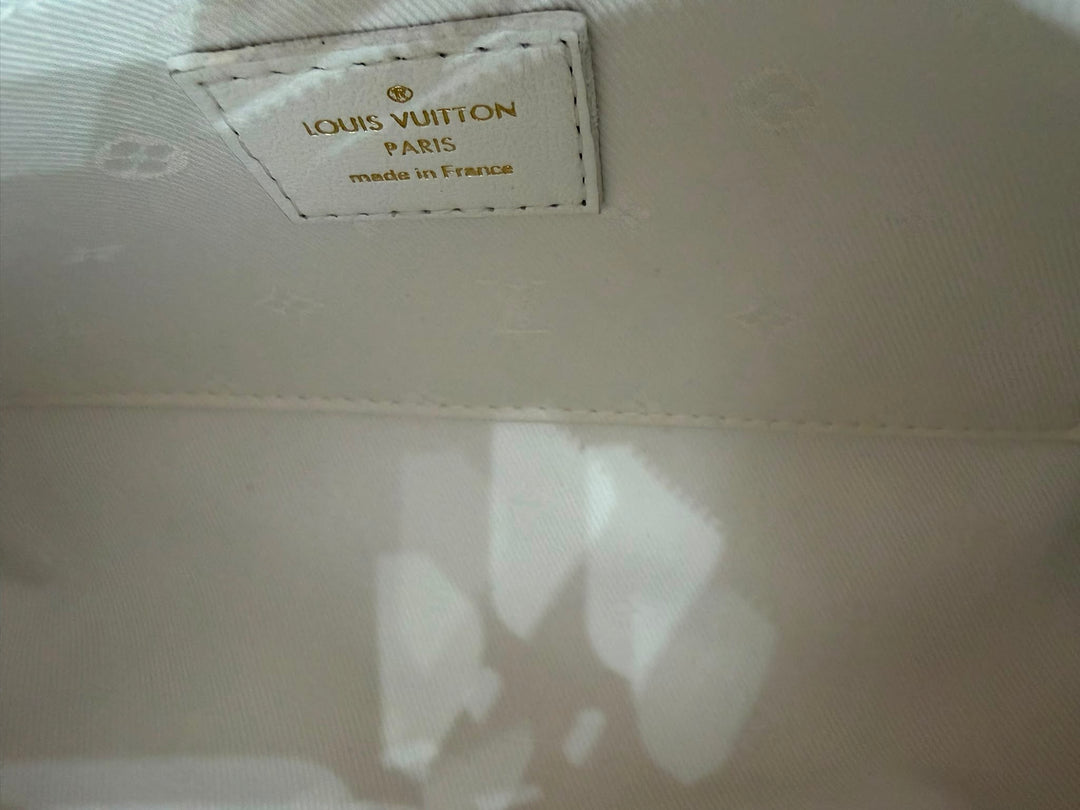LOUIS VUITTON Papillon BB in Snow Emprinte Leather