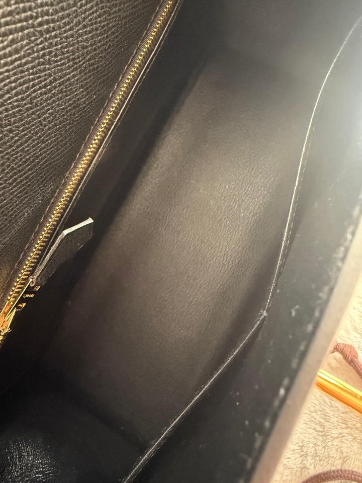 Hermès Kelly 28 Black Sellier Epsom Leather GHW Stamp B 2023 Kept unused Box fresh