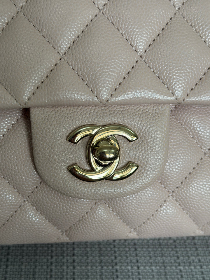 CHANEL 21C 2021 Rose Clair Caviar LGHW Medium ML 11.12 Timeless Classic Double Flap Bag