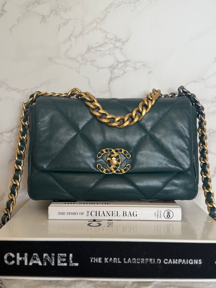 CHANEL 19 size SMALL in 20B Teal Dark Green Goat skin mixed hardware 2020
