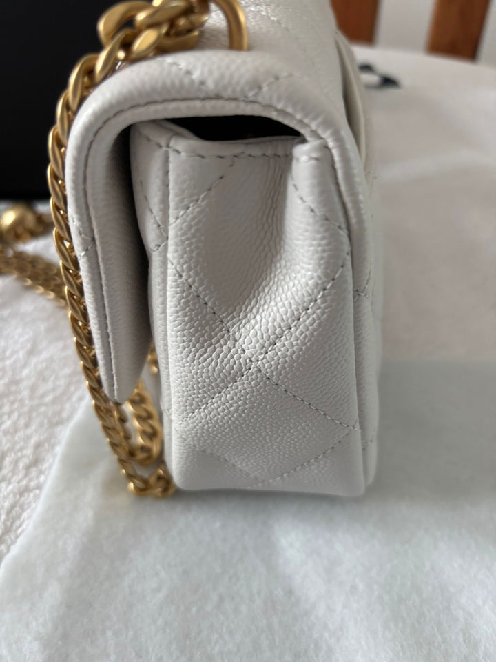 CHANEL 23P 2023 White Caviar Sweetheart Adjustable Chain Small Flap Bag Aged GHW