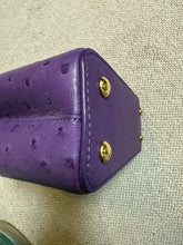 Load image into Gallery viewer, LOUIS VUITTON LV Mini Capucines LGHW Amethyst Ostrich Leather with detachable strap
