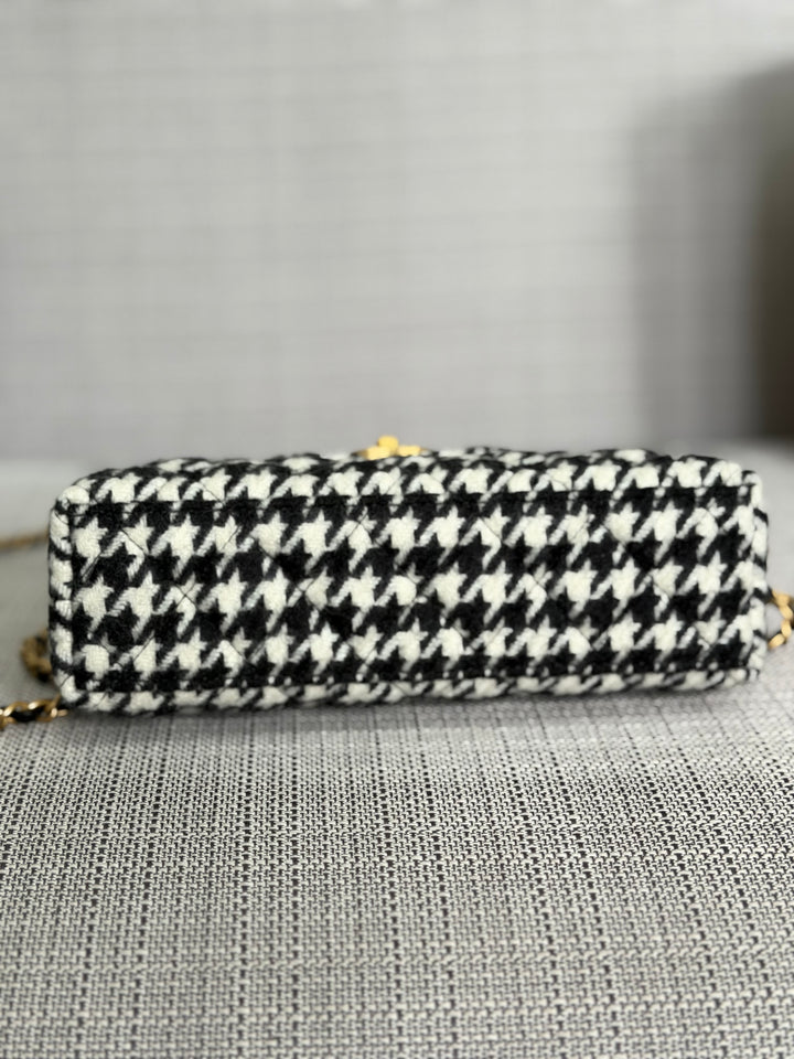 CHANEL 24A 2024 Black and White Houndstooth Tweed Kelly Small Shopping Bag with Chain Aged GHW