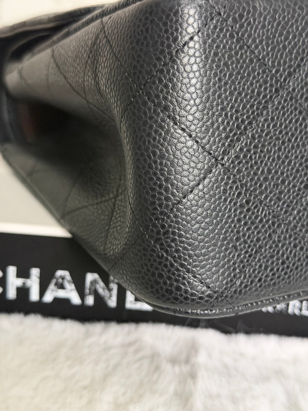 CHANEL series 17 Black Caviar GHW Jumbo Classic Double Flap Bag 2012