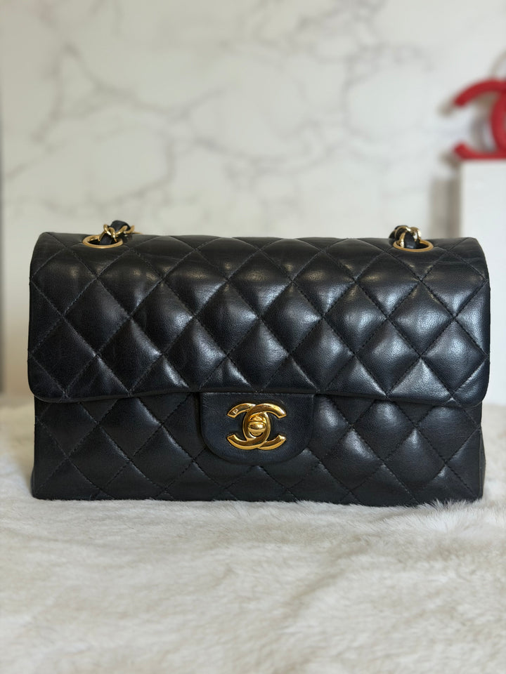 CHANEL Vintage series 11 Black Lambskin 24K GHW Small Timeless Classic Double Flap Bag