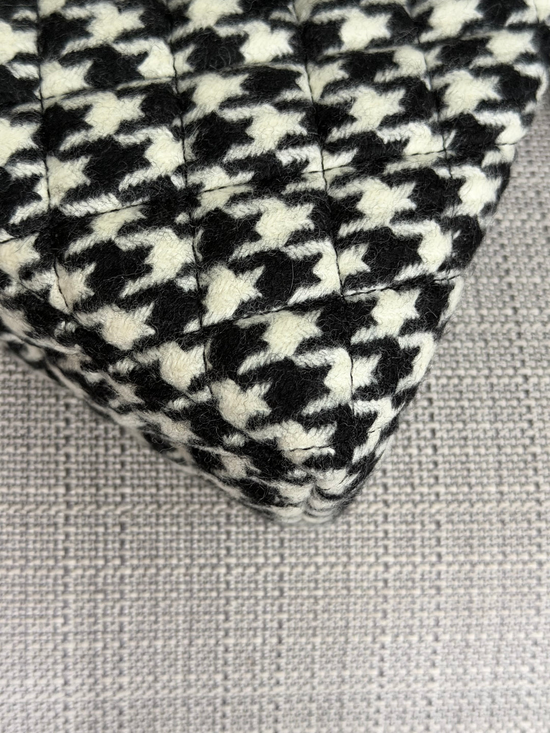 CHANEL 24A 2024 Black and White Houndstooth Tweed Kelly Small Shopping Bag with Chain Aged GHW