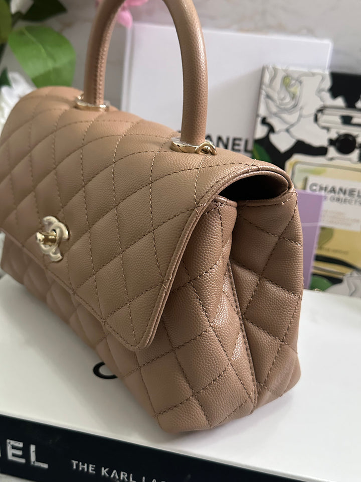 Chanel 22K Pre Fall/Winter 2022 Dark Beige Caviar LGHW Coco Handle Size Small with detachable strap