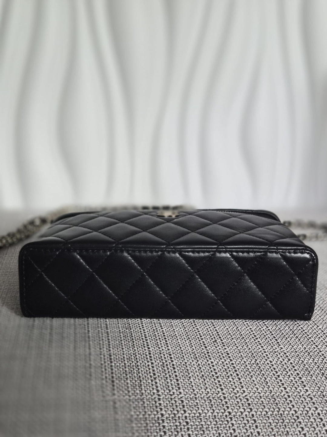 CHANEL Black Lambskin LGHW Long Vanity Top Handle with Detachable Chain 2025