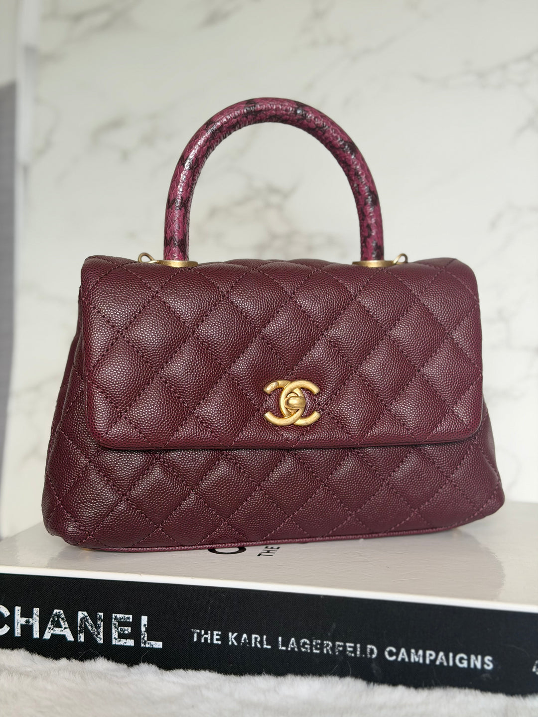CHANEL series 26 Burgundy Caviar Aged GHW Coco Handle Flap Bag size SMALL with Pink sea snake handle 2018