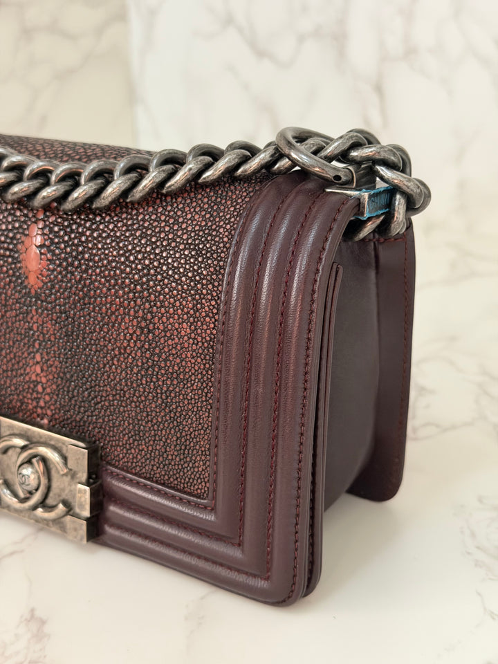 Chanel series 21 2015 Burgundy Lambskin Stingray SMALL Le Boy Flap Bag with Ruthenium HW