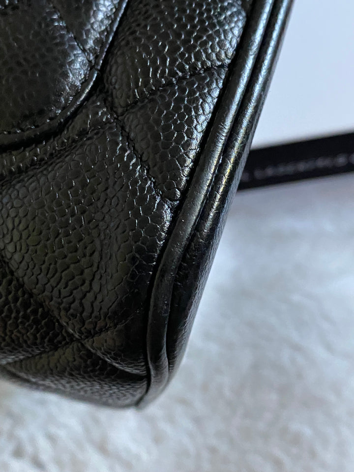 Chanel series 7 Vintage 2002-2003 Black Caviar GHW Medallion Tote Bag