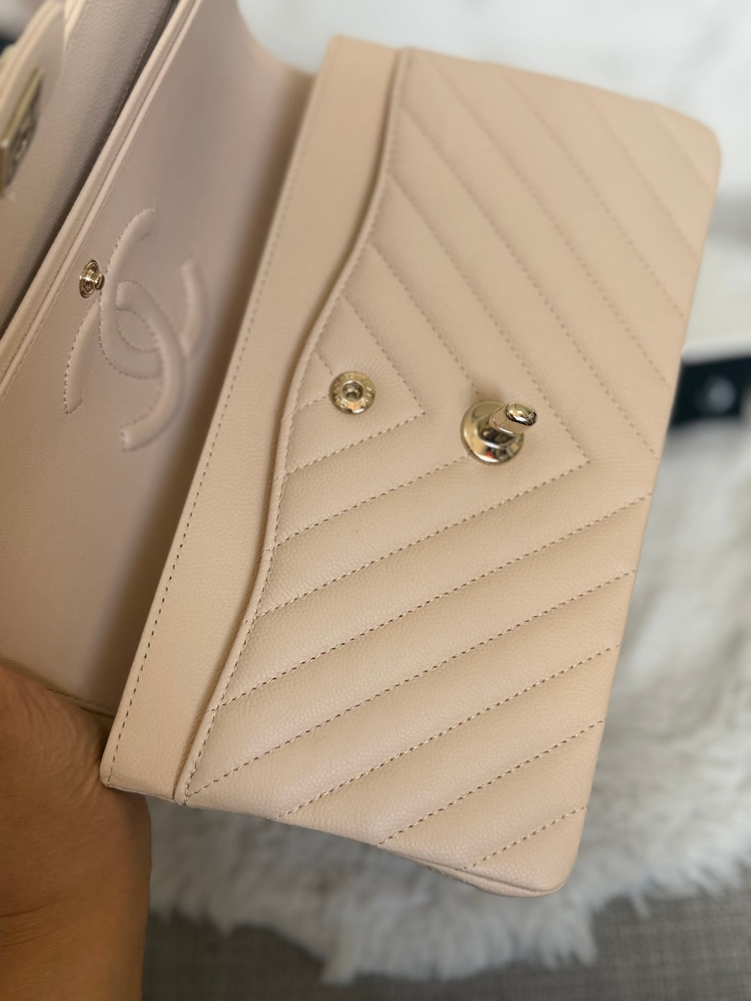 CHANEL series 31 Beige Caviar LGHW Chevron Small timeless Classic double flap Bag 2020/2021