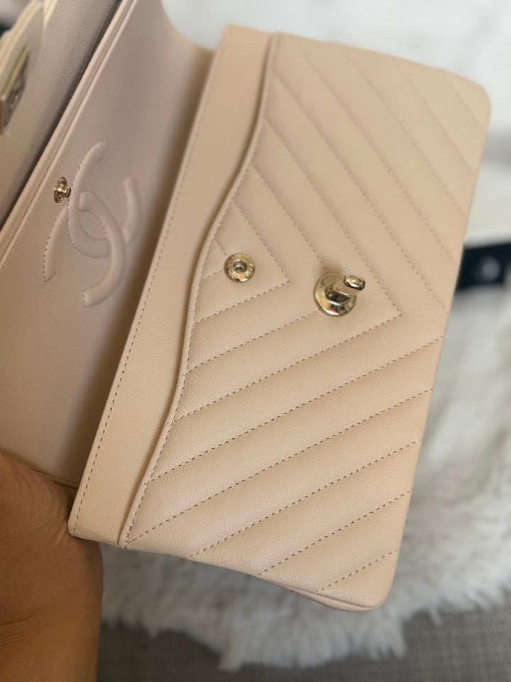 CHANEL series 31 Beige Caviar LGHW Chevron Small timeless Classic double flap Bag 2020/2021