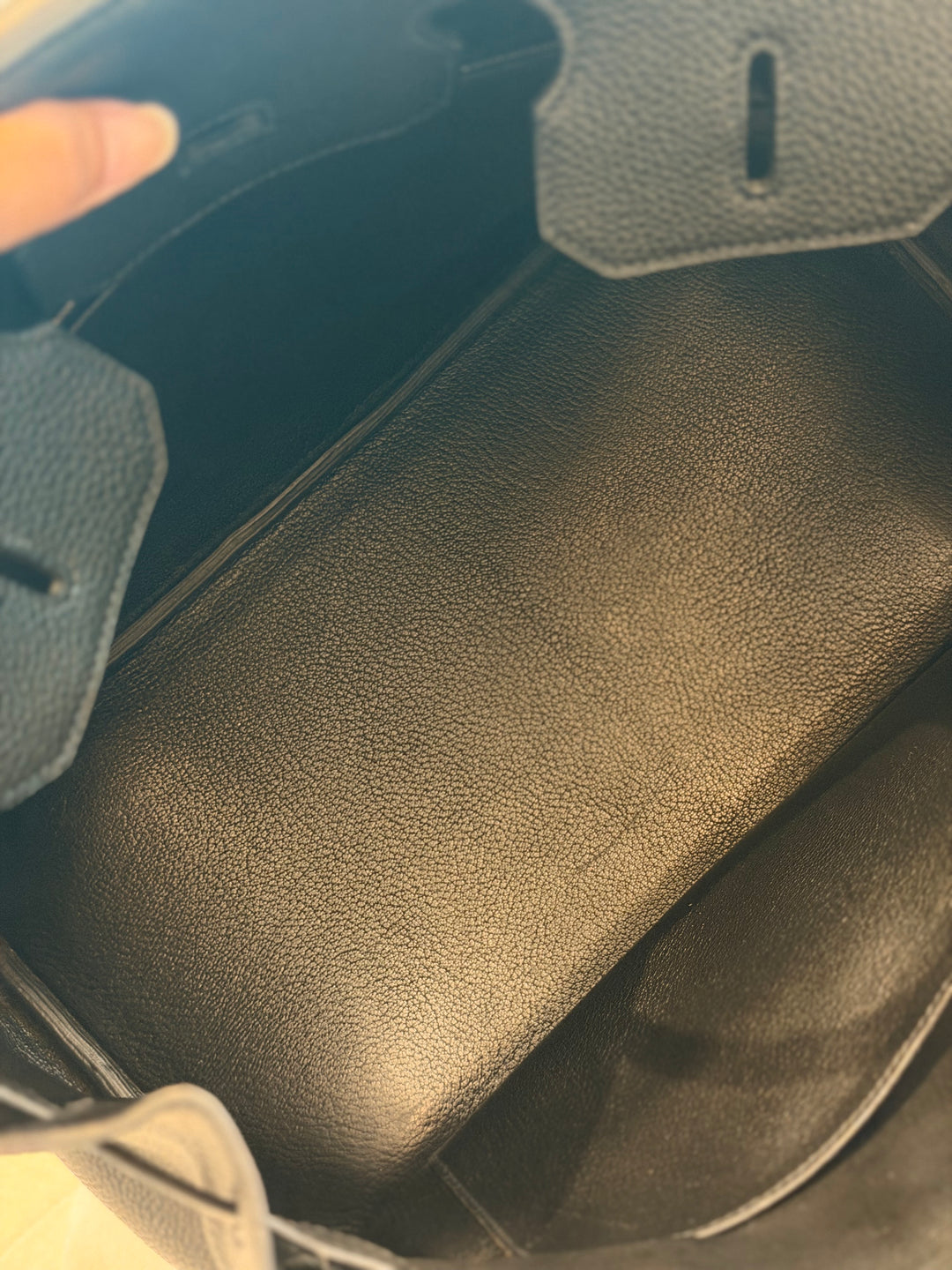 HERMÈS Black Noir Togo Leather PHW Birkin 35 Stamp M in Sq