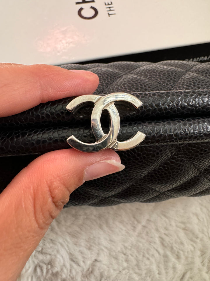 Chanel series 15 Black Caviar SHW Classic Clutch