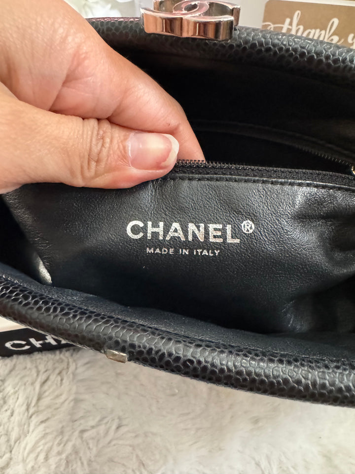 Chanel series 15 Black Caviar SHW Classic Clutch