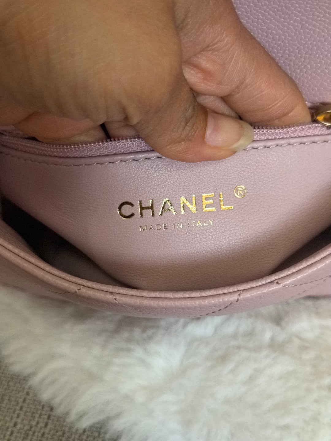CHANEL 24P Muted Mauve Pink Caviar Heart Adjustable Chain Flap Bag with aged GHW 2024
