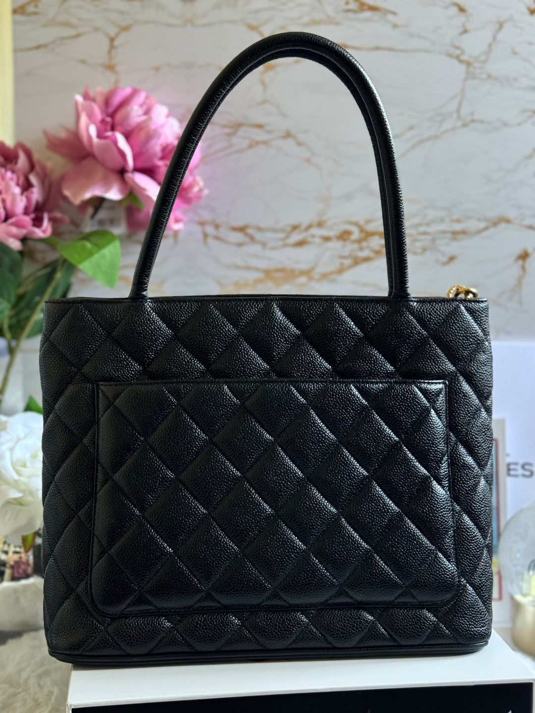 Chanel series 7 Vintage 2002-2003 Black Caviar GHW Medallion Tote Bag