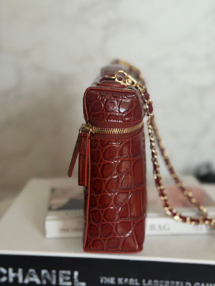 CHANEL 26B Croc Embossed Burgundy Calf Skin LP Long Vanity size Medium 23 cms 2026 Matthieu Blazy