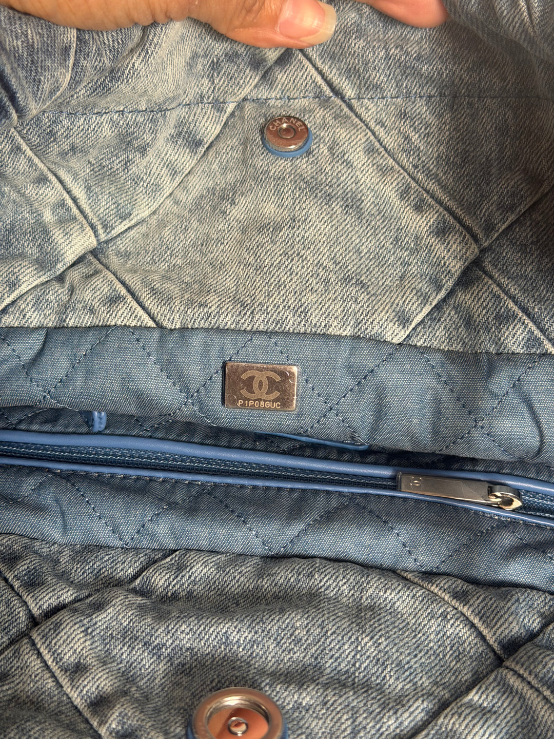 CHANEL 22 Size Medium in Denim SHW with Detachable Poucn