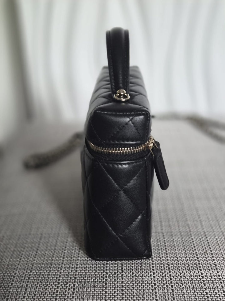 CHANEL Black Lambskin LGHW Long Vanity Top Handle with Detachable Chain 2025