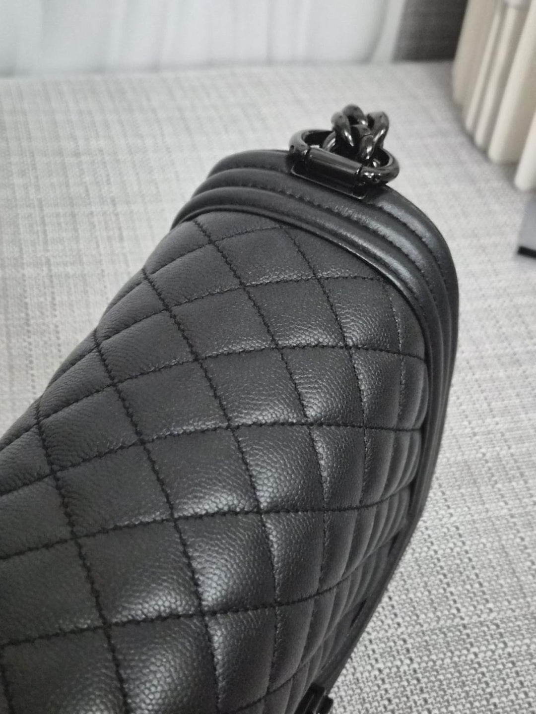 CHANEL Series 25 Black Caviar So Black Hardware Old Medium Le Boy Bag 2017/2018