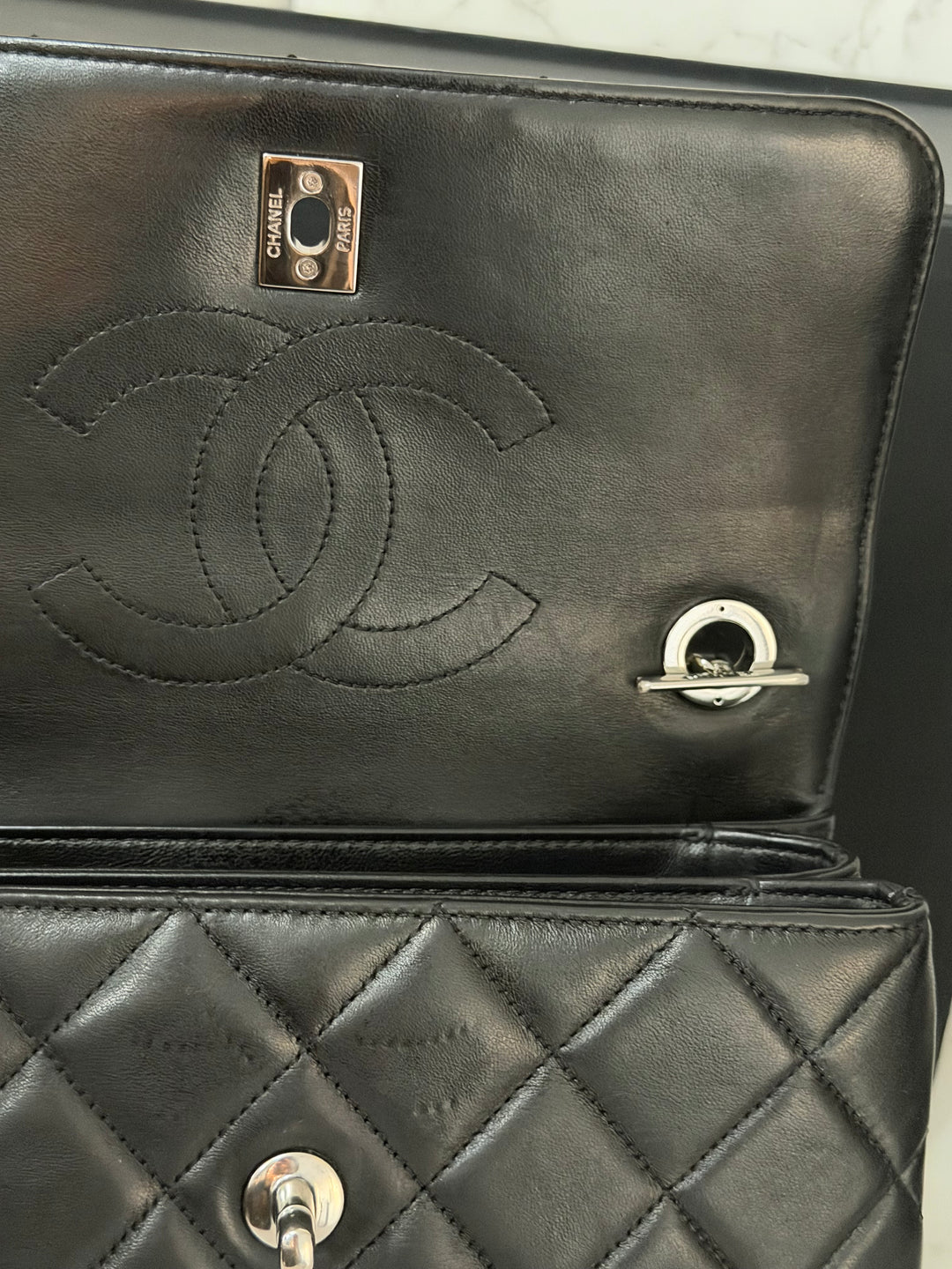 CHANEL series 24 Black Lambskin Silver HW Trendy CC Top Handle Flap Bag with Top Handle and detachable chain