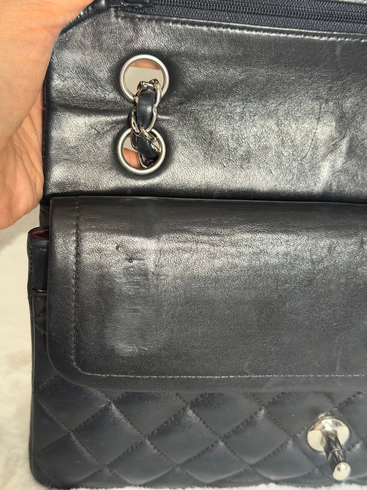 CHANEL series 12 Black Lambskin SHW Medium ML Timeless Classic Double Flap Bag 2011