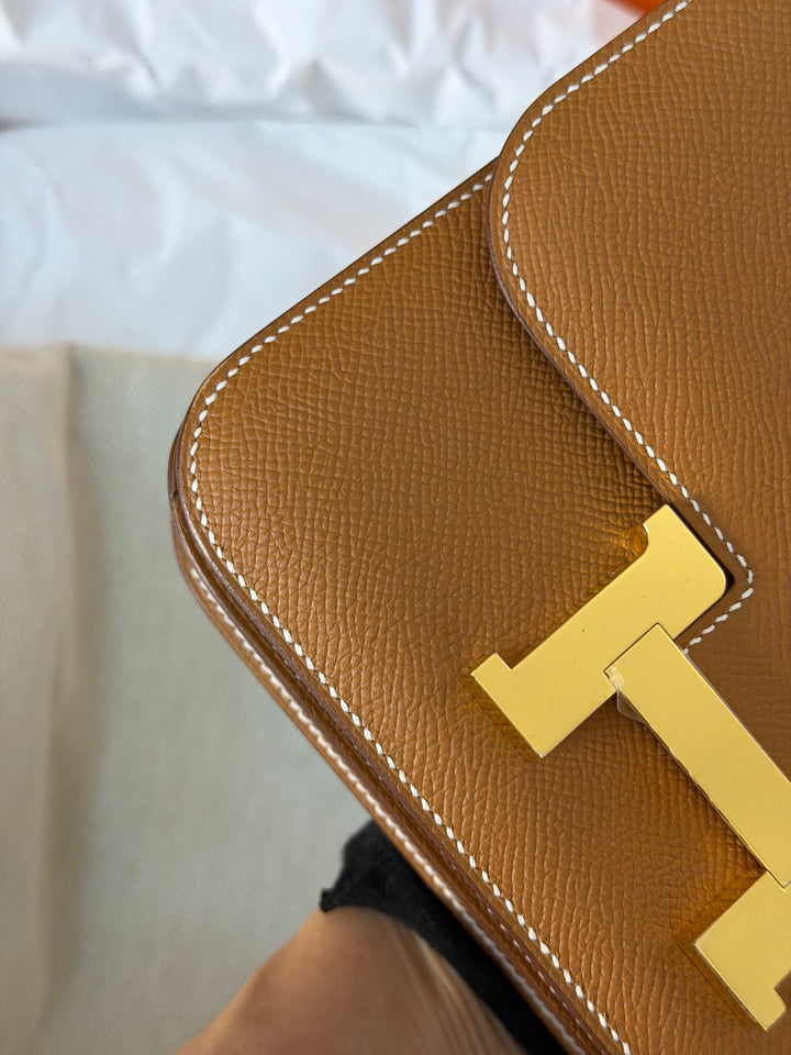 HERMÈS Constance 18 Gold Epsom Leather GHW Stamp B - 2023