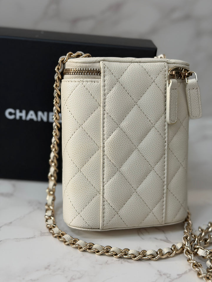 CHANEL White Caviar LGHW Vanity with Chain