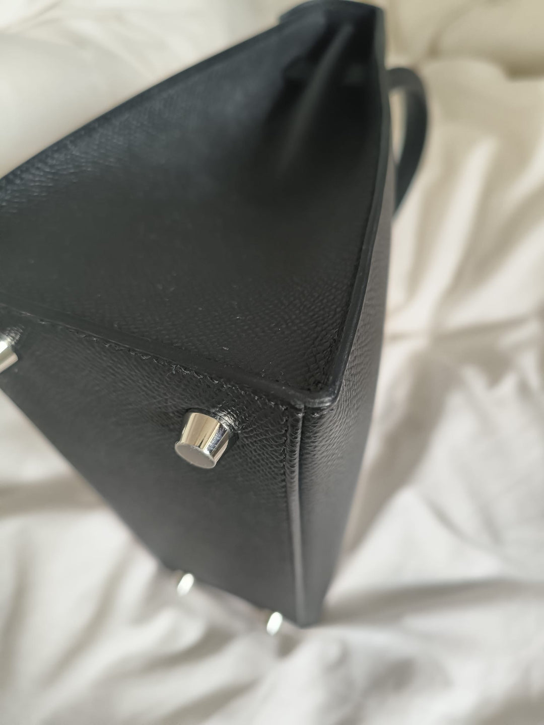 HERMÈS Kelly 25 Noir Black Epsom Leather Sellier PHW Stamp W 2025 NEW