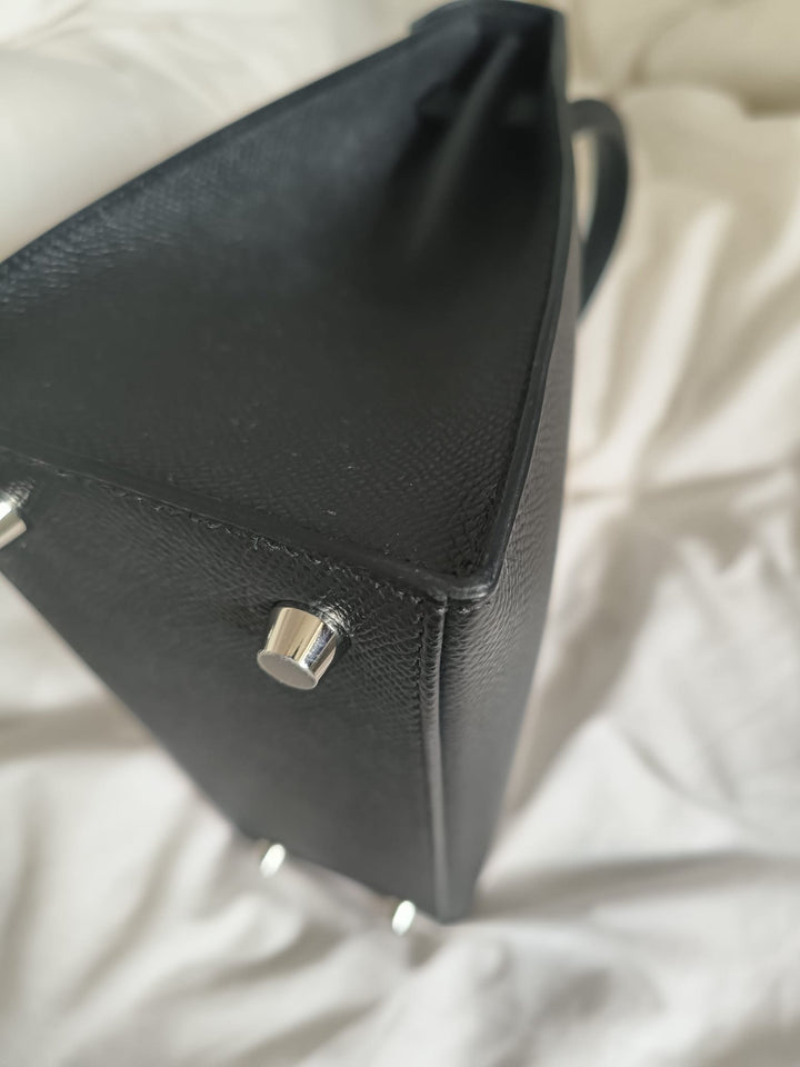 HERMÈS Kelly 25 Noir Black Epsom Leather Sellier PHW Stamp W 2025 NEW