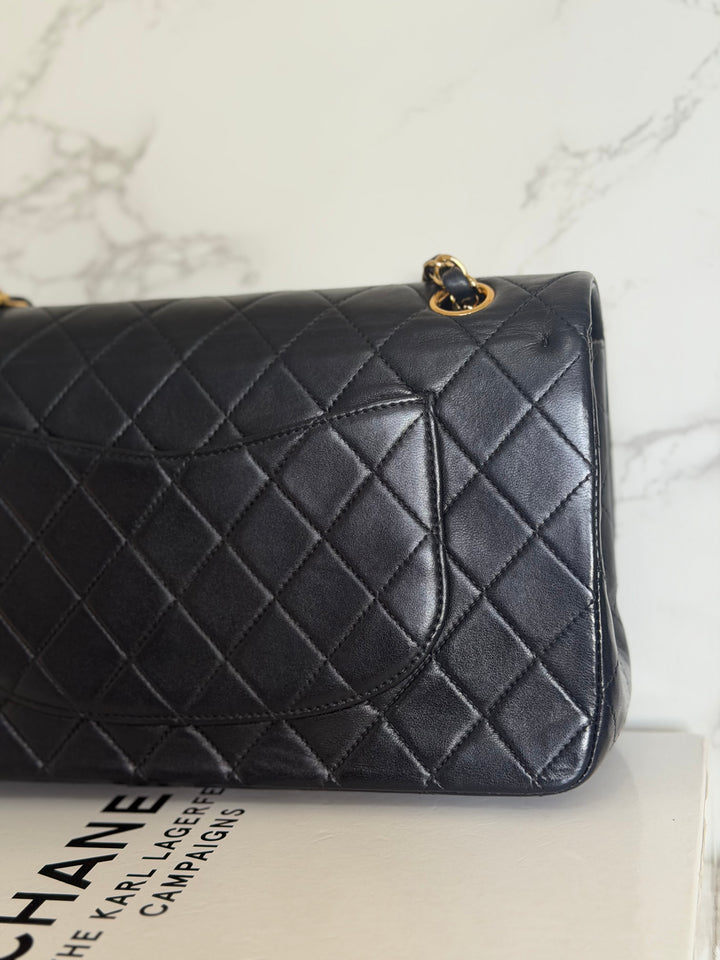 CHANEL series 6 Black Lambskin 24K GHW Vintage Medium ML Timeless Classic Double Flap Bag circa 2000-2002