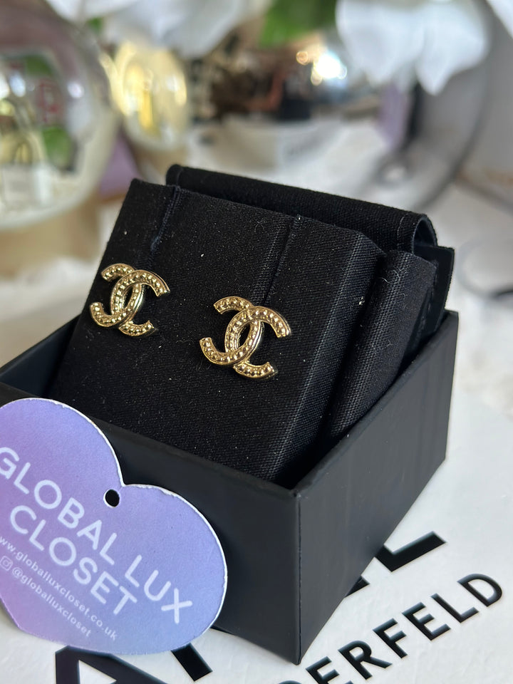 Chanel 21A Mini Gold Earrings
