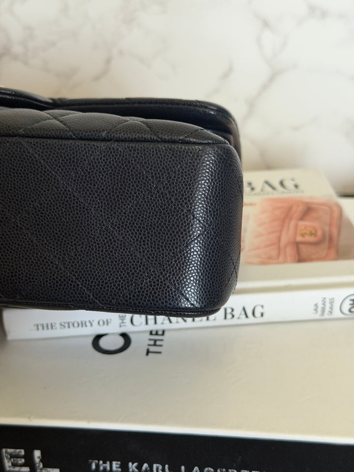 CHANEL series 31 Dark Navy Caviar LGHW Small Timeless Classic Double Flap Bag 2020/2021