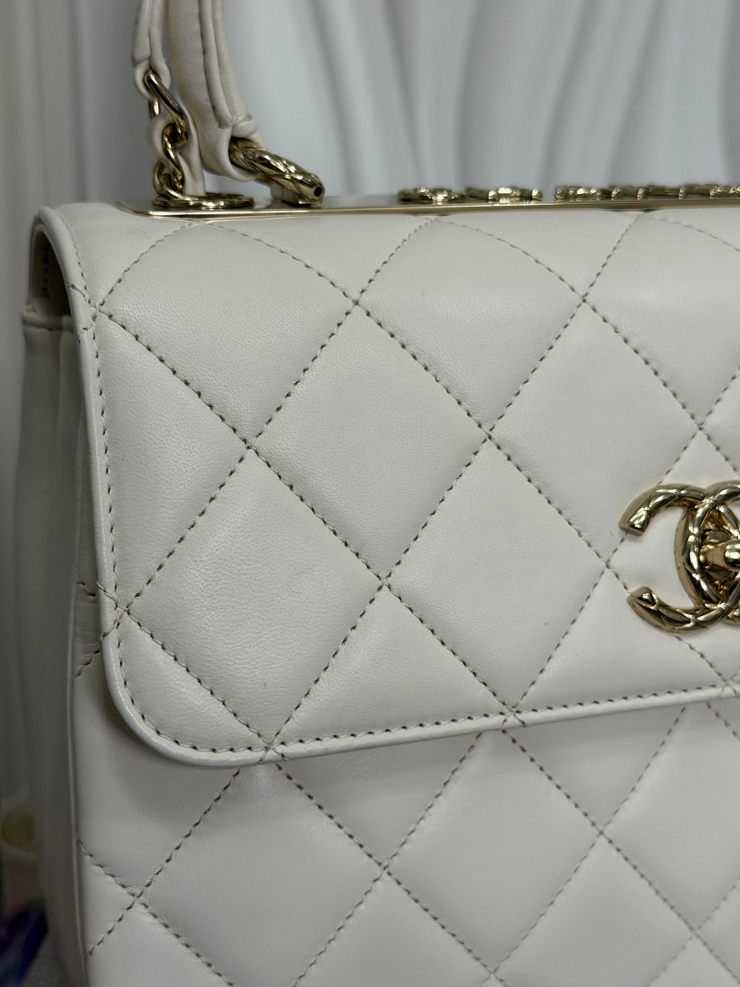 CHANEL 23S collection 2023 White Lambskin LGHW Trendy CC Flap Bag size Small with raised CHANEL Engraved Plate Top Handle