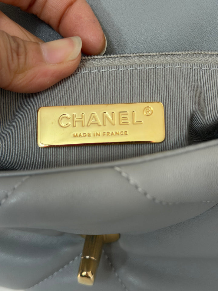 CHANEL 19 size Small Grey Lambskin Mixed Hardware 21B 2021 Flap Bag with Top Handle