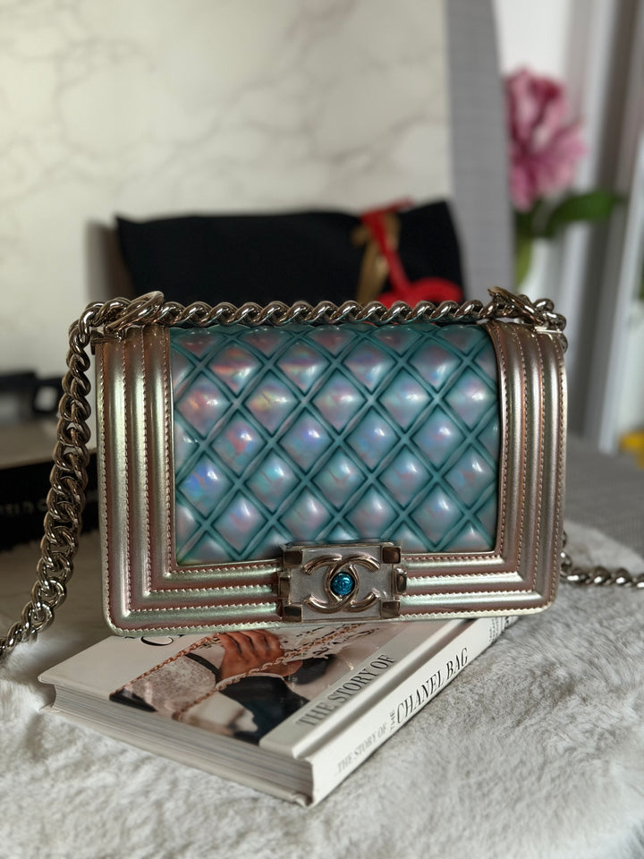 CHANEL 18S Iridescent Patent Calf Skin Purple Blue Mermaid Le Boy Flap Bag size Small