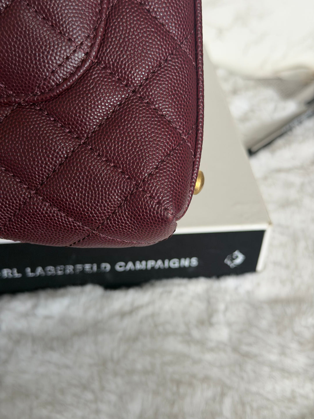 CHANEL series 26 Burgundy Caviar Aged GHW Coco Handle Flap Bag size SMALL with Pink sea snake handle 2018