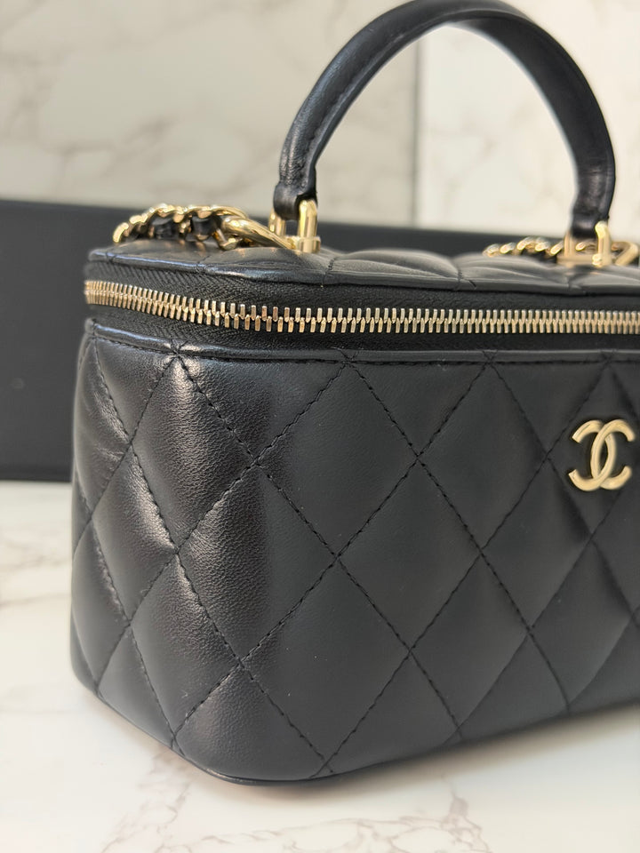 CHANEL series 31 Black Lambskin LGHW Small Vanity Case with Chain and Leather Top Handle